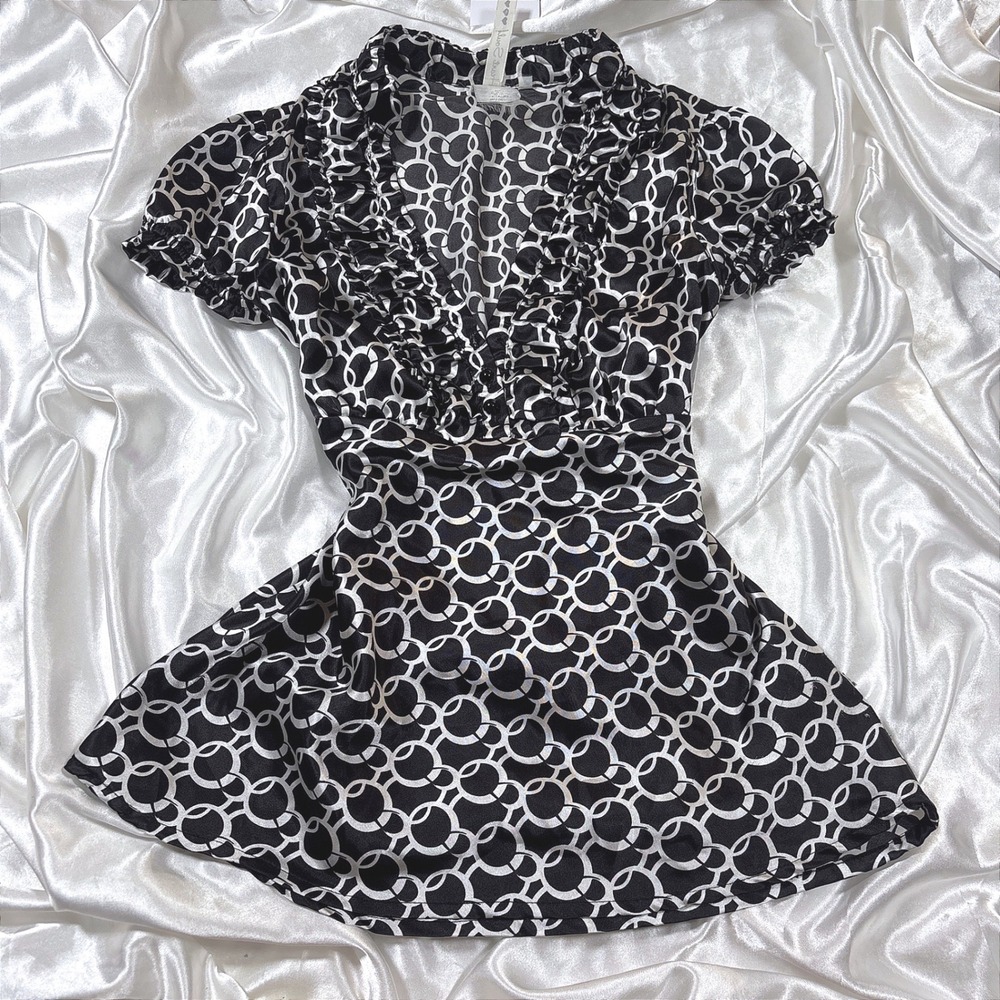 y2k Heart Soul Blouse Black White Excellent Ruffle V-Neck Geometric Circle Top